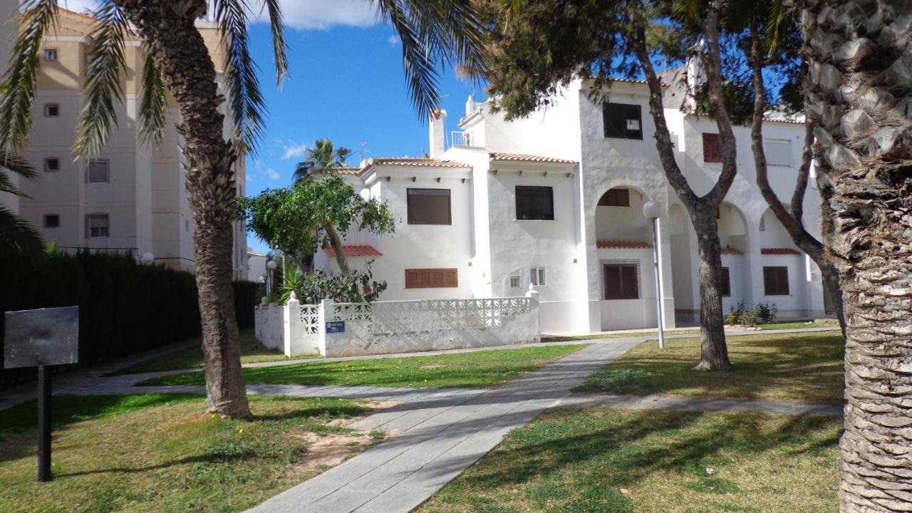 Duplex Calas Blancas Torrevieja Eksteriør bilde
