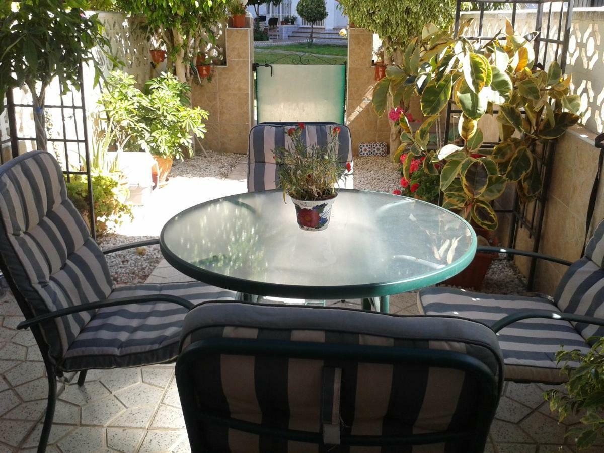 Duplex Calas Blancas Torrevieja Eksteriør bilde